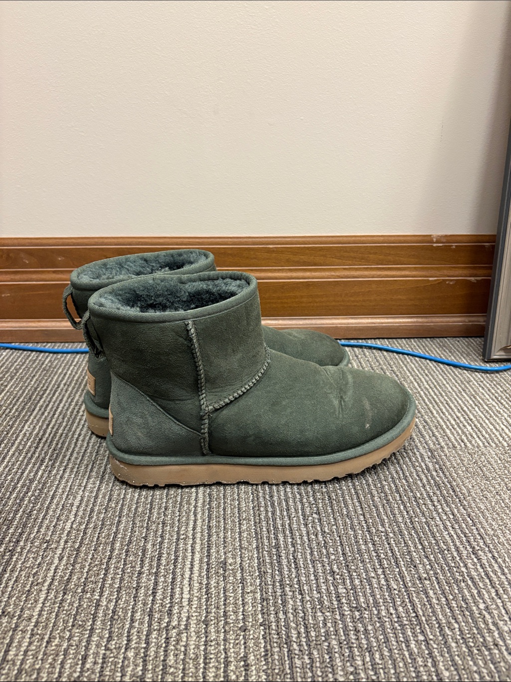 Ugg Classic Short Boot In Dark Green
